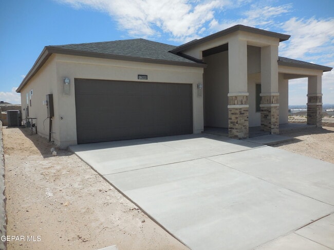 Building Photo - 12800 Giovanni Grajeda Ave