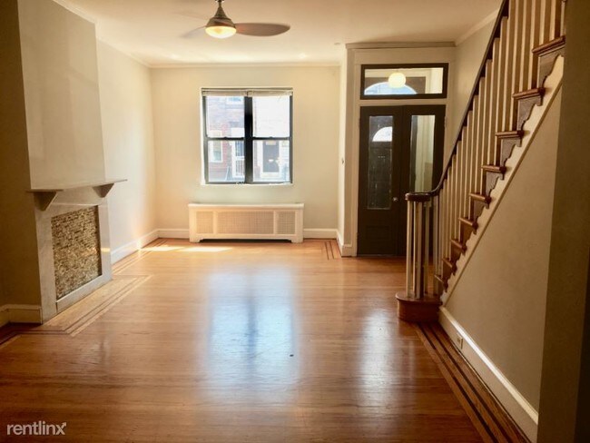 Building Photo - 4 br, 1.5 bath House - 1635 Wolf Street