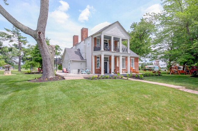 Building Photo - 88 Graysville Rd