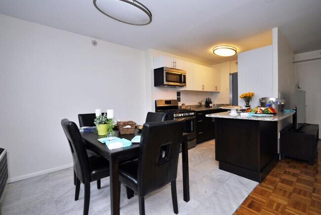 Foto del edificio - 1bed/1 bath in Brookline