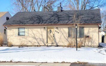 Building Photo - 444 W Fleming Ave