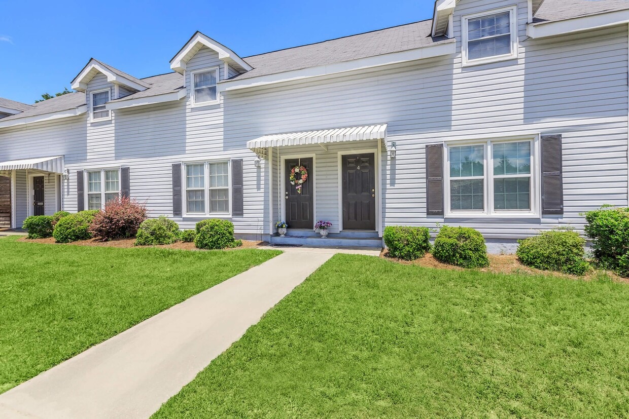 Claxton Pointe Apts Apartments in Dublin, GA