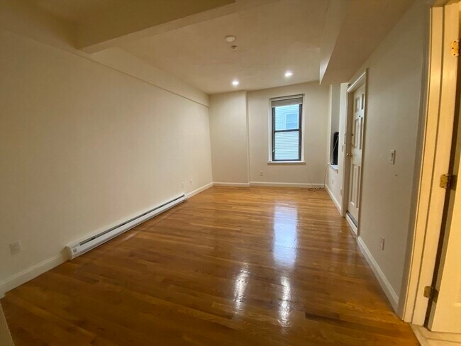 Foto del edificio - 1014 Bennington St