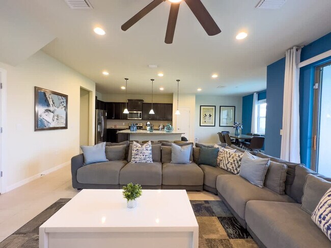 Building Photo - 2463 Tangier Dr