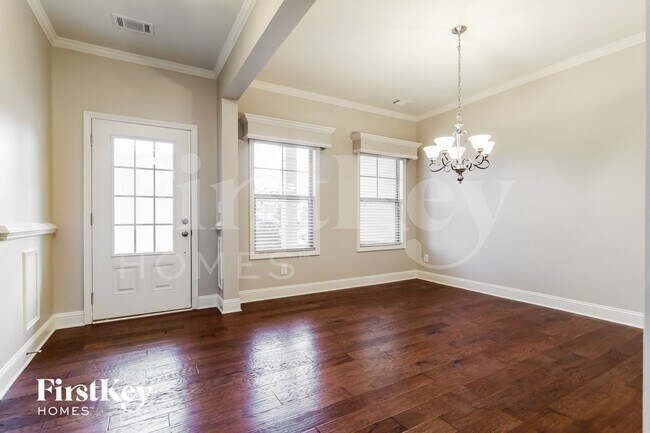 Foto del edificio - 4524 Wilshire Ct