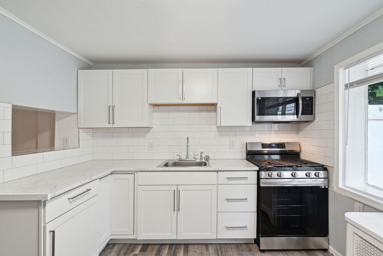 Primary Photo - 2BD/1BA || Charming South Philly Townhome