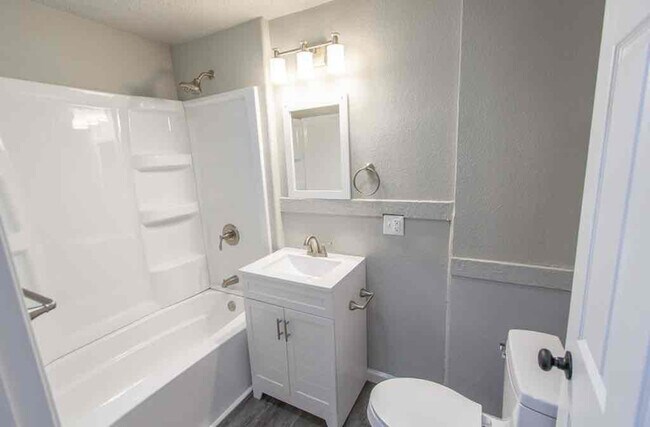 Foto del edificio - 211 S 2nd St