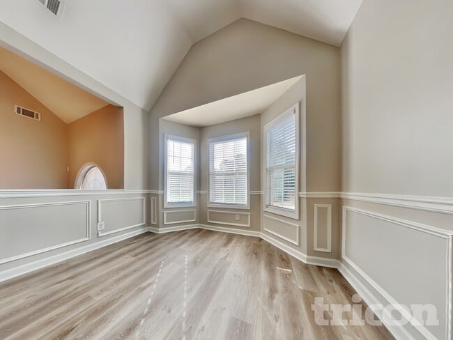 Foto del edificio - 2940 Emerald Springs Dr