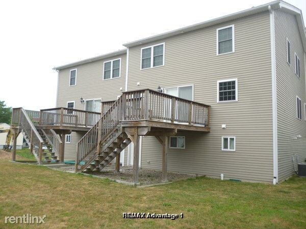 Building Photo - 4 br, 3.5 bath House - 7 Taconic Rd