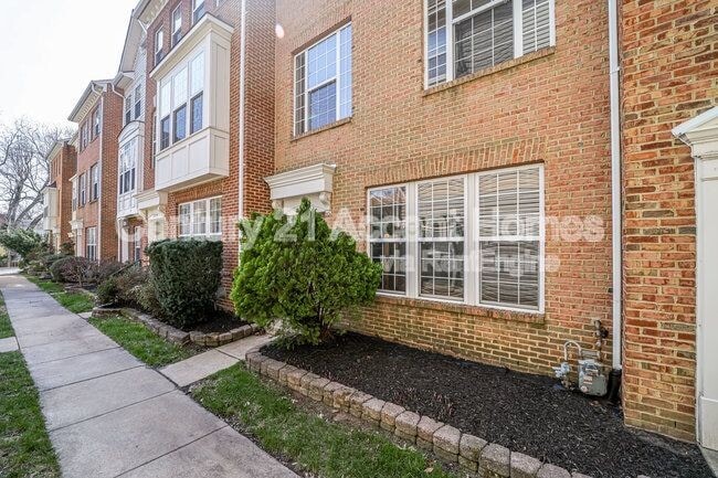 Building Photo - 2337 Huntington Station Ct