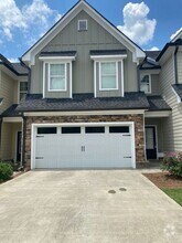 Building Photo - 1716 Lincoln Dr