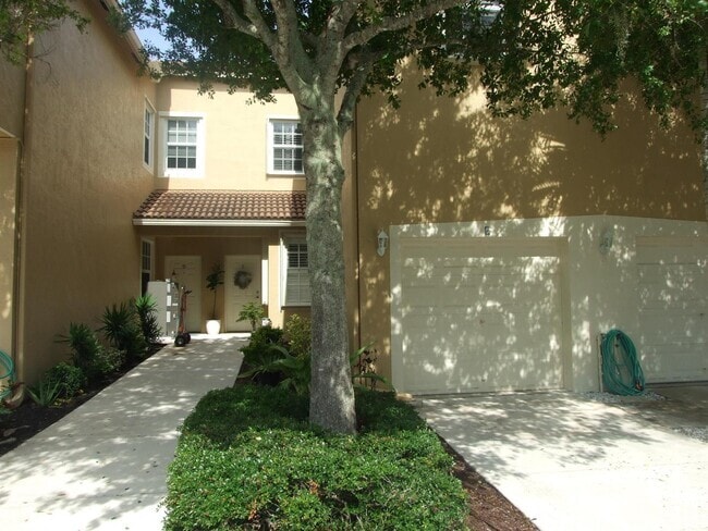 Building Photo - 156 Village Blvd