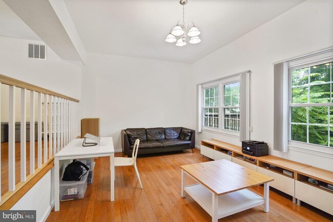 Building Photo - 6367 Buffie Ct