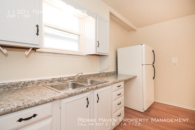 Building Photo - 11301 Fortune Ave