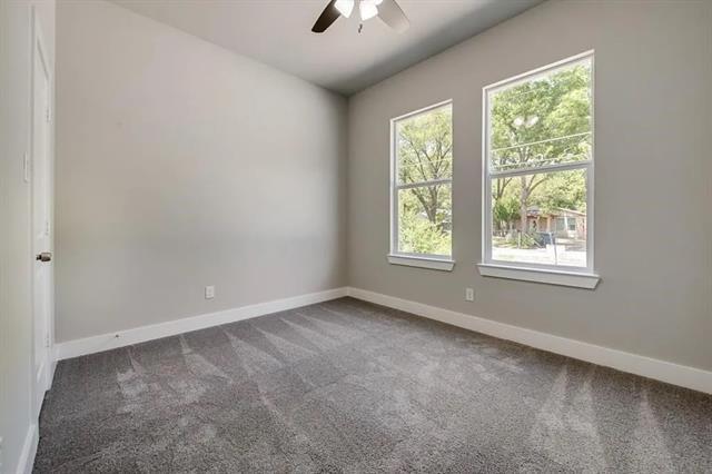 Foto del edificio - 8728 Dunlap Dr