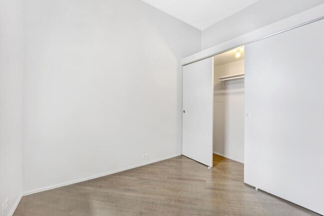 Foto del edificio - 1 bedroom in Chicago IL 60614