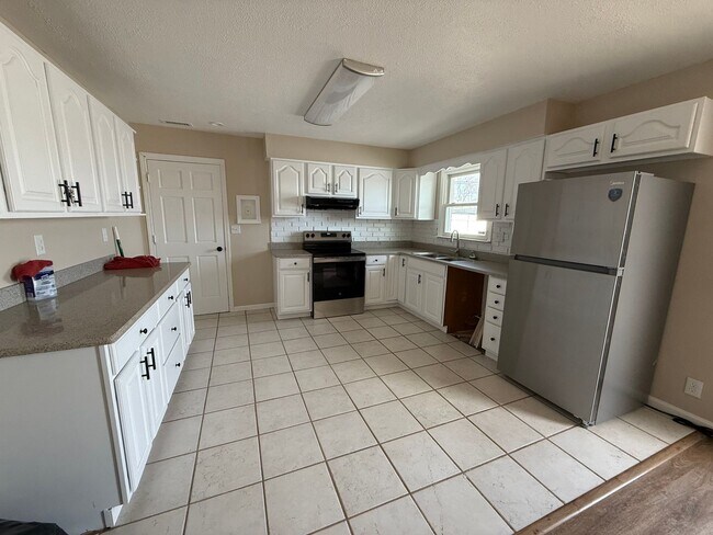 Foto del edificio - Charming Newly Remodeled 3-Bedroom Home!