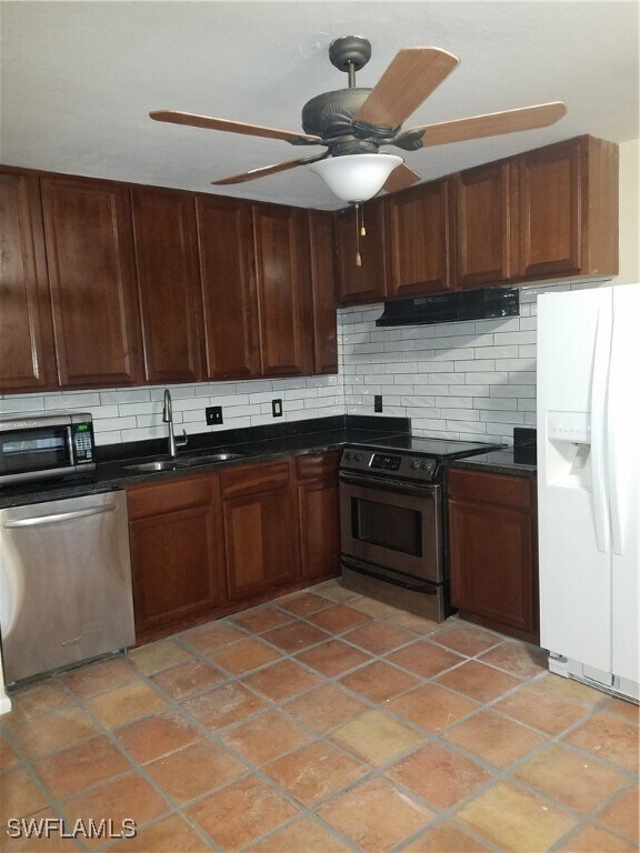 Foto principal - 7417 Albany Rd