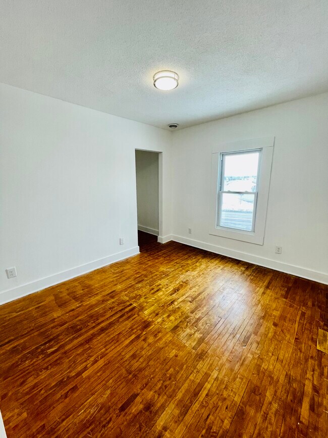 Foto del edificio - 1342 Johnson St NE