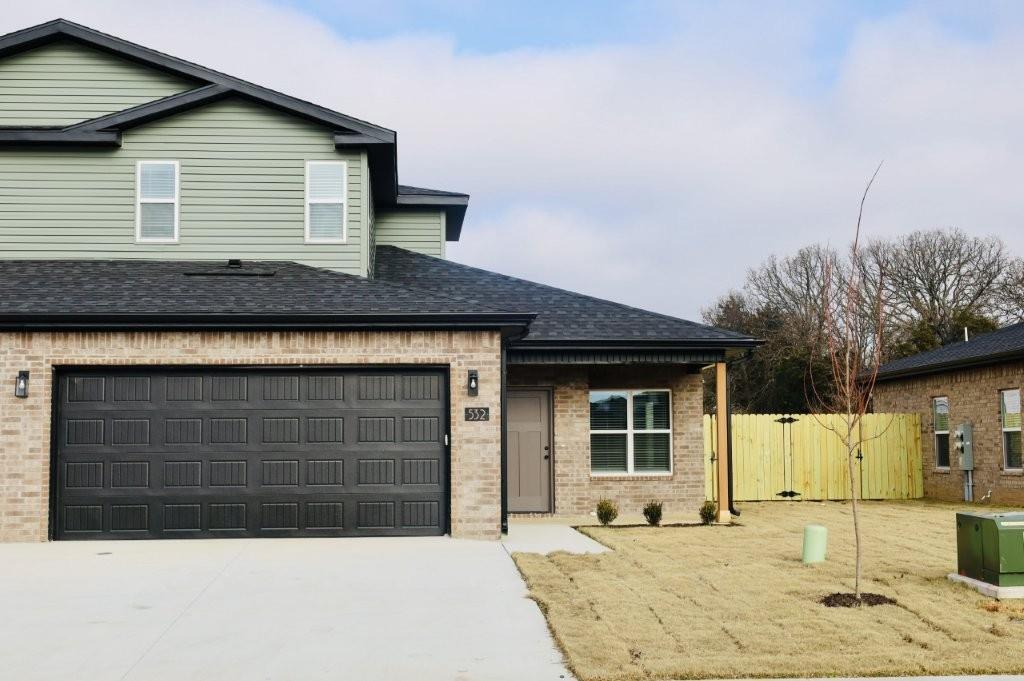 Foto principal - 532 Cosmos St