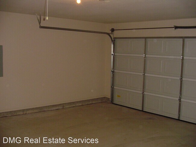 Building Photo - 3 br, 2 bath House - 802 Beaumont Sq
