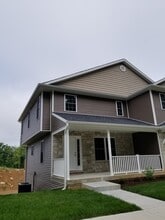 Building Photo - 2270 S Samuel Ln
