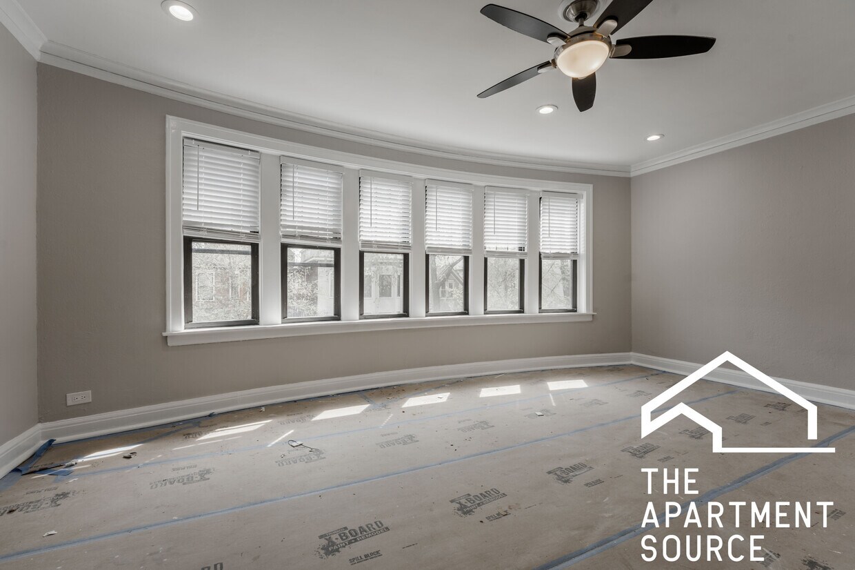 Foto principal - 2240 N Sawyer Ave