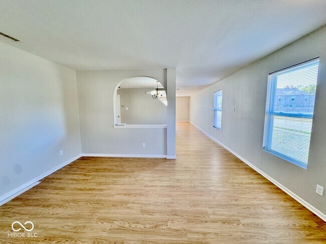 Building Photo - 12431 Teacup Way