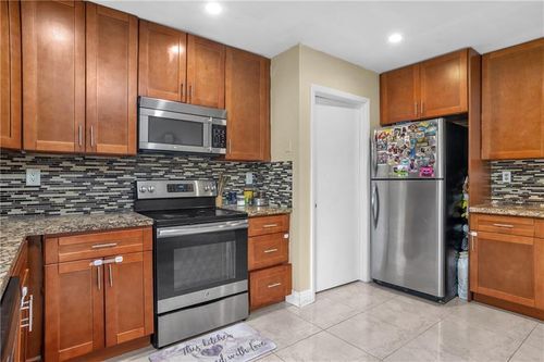 Foto del edificio - 3100 NW 46th St