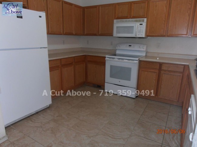 Building Photo - Townhome 2 bedroom 2 bath in Stetson Hills