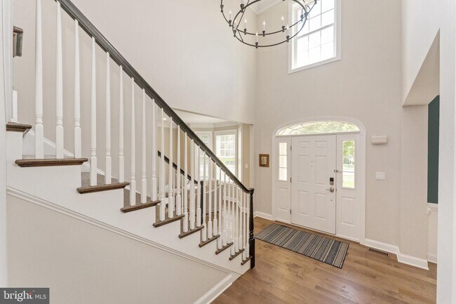Building Photo - 921 Putting Green Cir