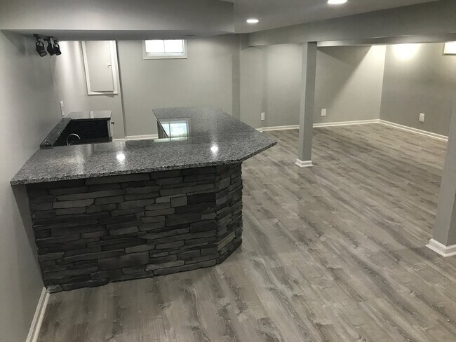 Foto del edificio - 264 Pickwick Dr