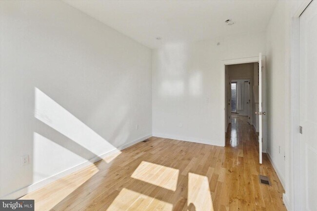 Foto del edificio - 1247 N 28th St