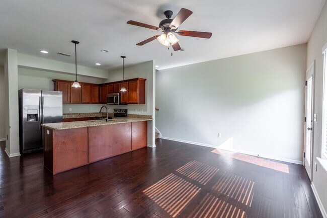 Foto del edificio - 6305 Darnell St