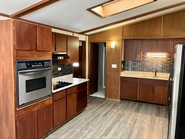 cocina - 6751 Geneva Ave S