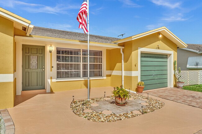 Foto del edificio - 22545 SW 65th Terrace