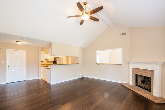 Building Photo - 3056 Valley Green Ln
