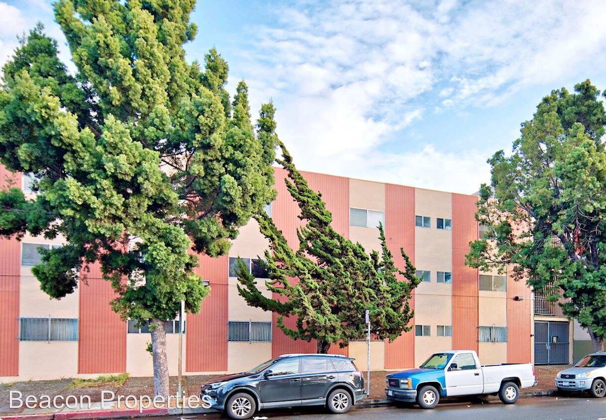 Primary Photo - 1520 Castro St