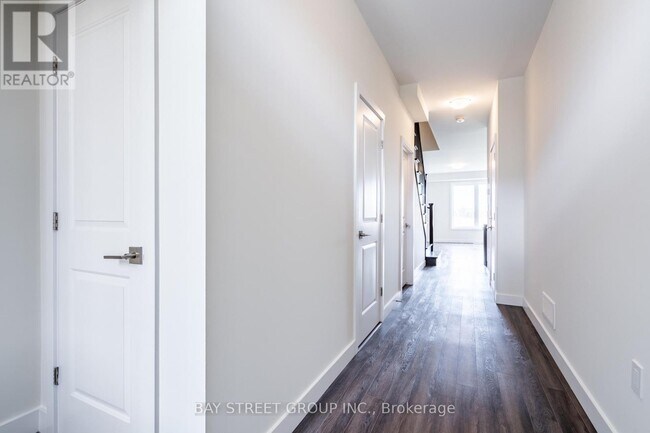 Photo du bâtiment - 6 Bedrock Dr