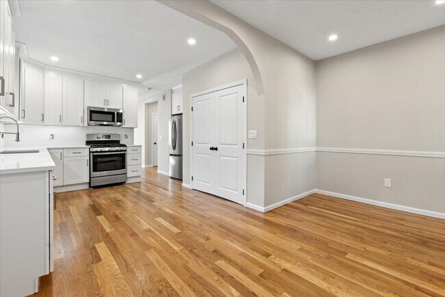 Foto del edificio - 328 Bolivar St