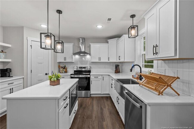 Foto del edificio - 247 N Horace Walters Rd