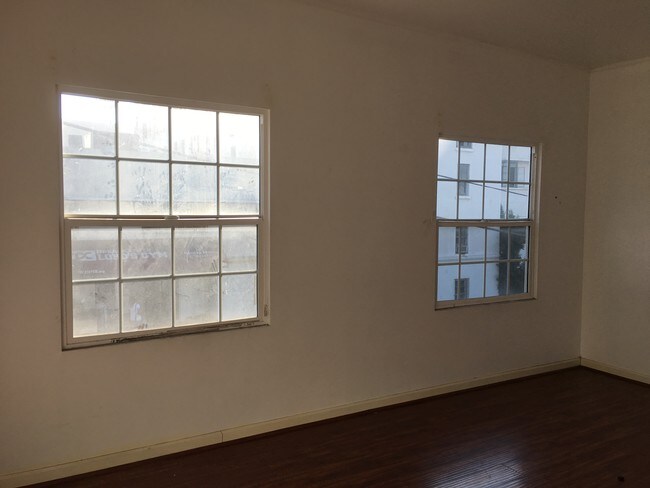 Foto del edificio - 631 Coronado Ter