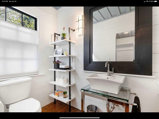 Foto del edificio - 266 Ashley Ave