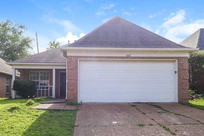 Building Photo - 1067 Cross Meadow Rd