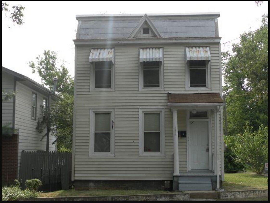 Foto principal - 3320 Meadowbridge Rd