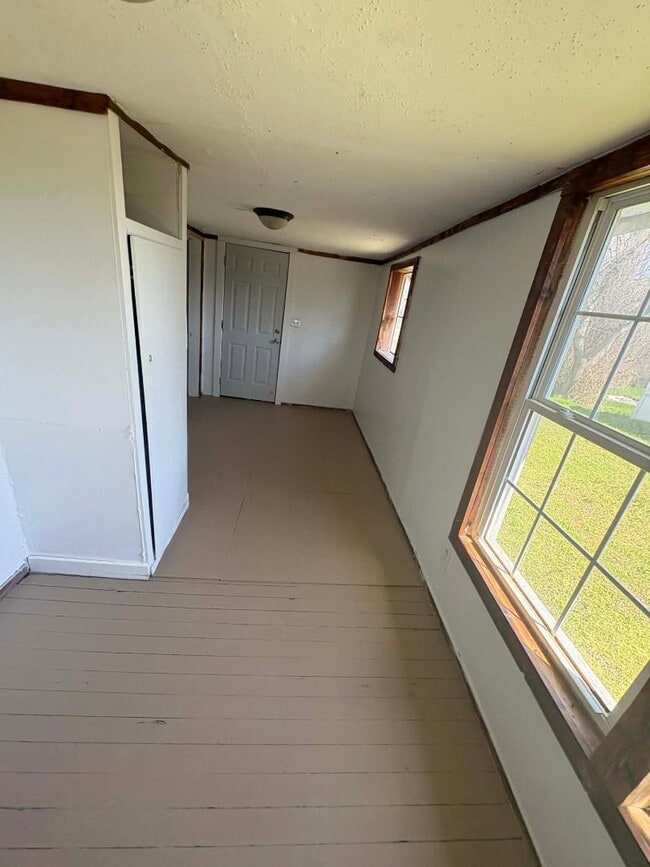 Building Photo - 510 N Central Ave