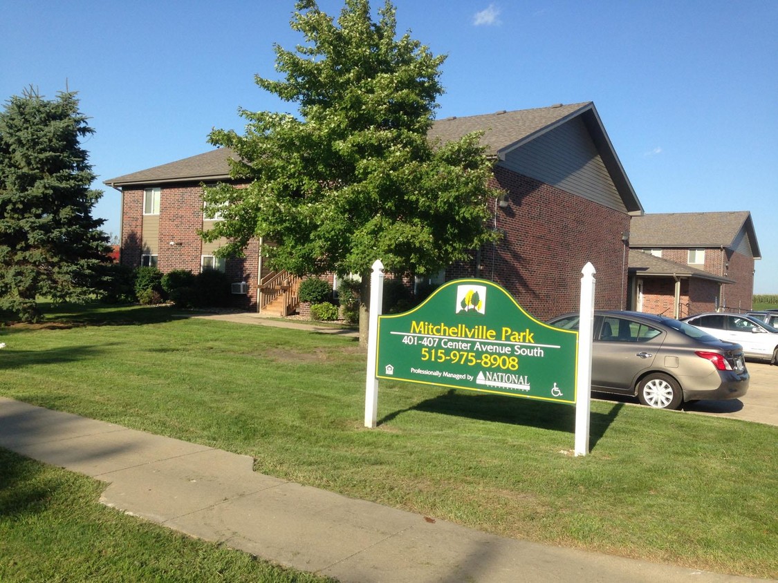 Foto principal - Mitchellville Park Apartments