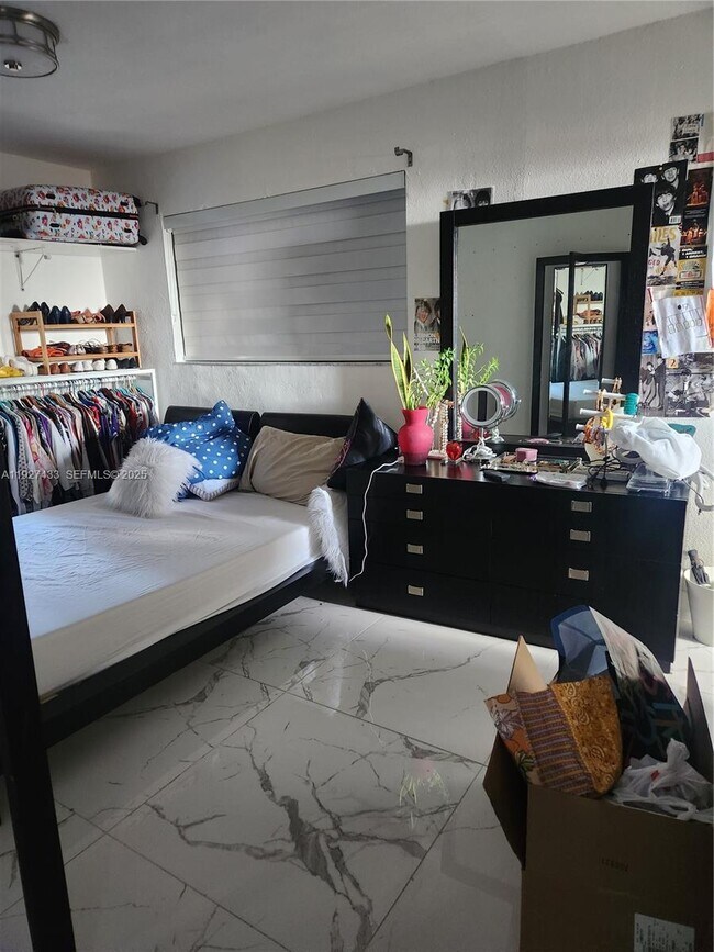 Foto del edificio - 1645 SW 83rd Ct.