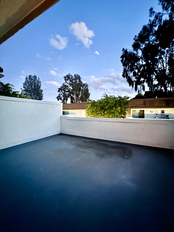 Foto del edificio - 10335 Larwin Ave