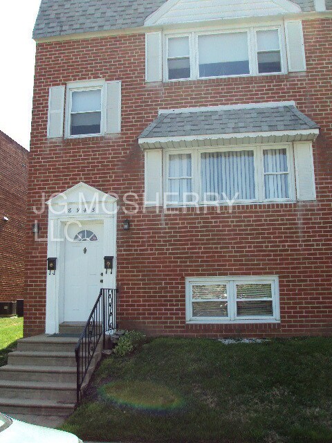 Primary Photo - Two Bedroom Duplex in Bustleton
